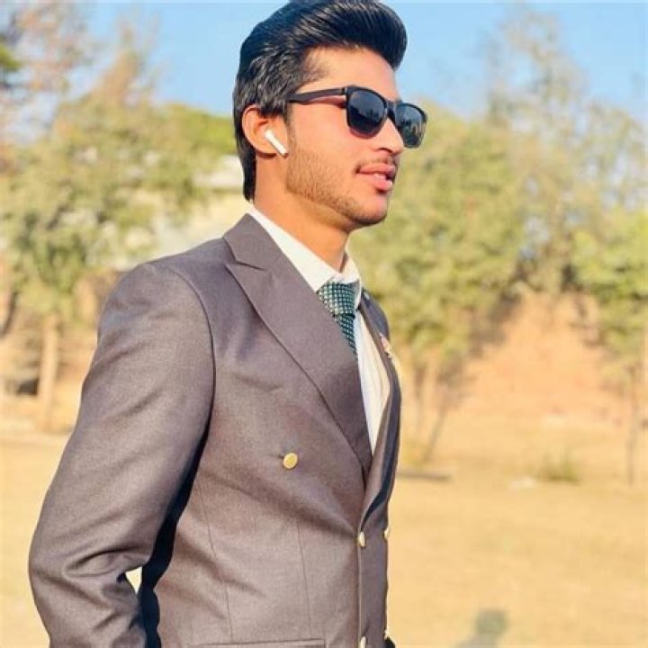 Zain Ali Height, Age, Girlfriend, Wife, Children, Family, Biography & More » StarsUnfolded